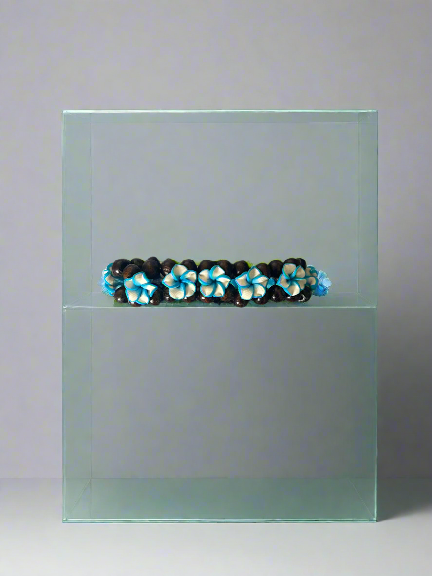 Blue flower bracelet